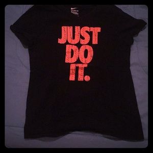 Nike tee shirt